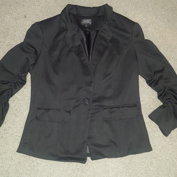 countess Jackets & Blazers - Black blazer with 3/4 Sleeves